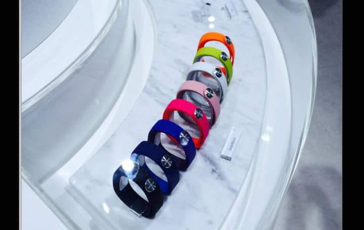 Auch Sony springt auf den Trend zum Fitnessarmband auf. Das Smartband SWR 10 zeichnet Schritte und verbrauchte Kalorien auf. In Verbindung mit...