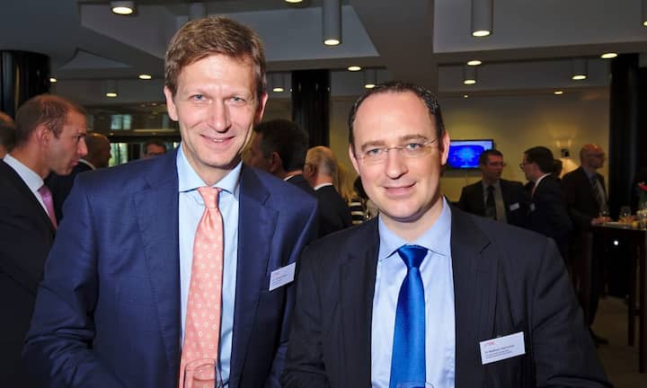Christian Keller, General Manager, IBM Schweiz AG;
Matthias Oberholzer, Country Head Switzerland, Russell Reynolds Associates