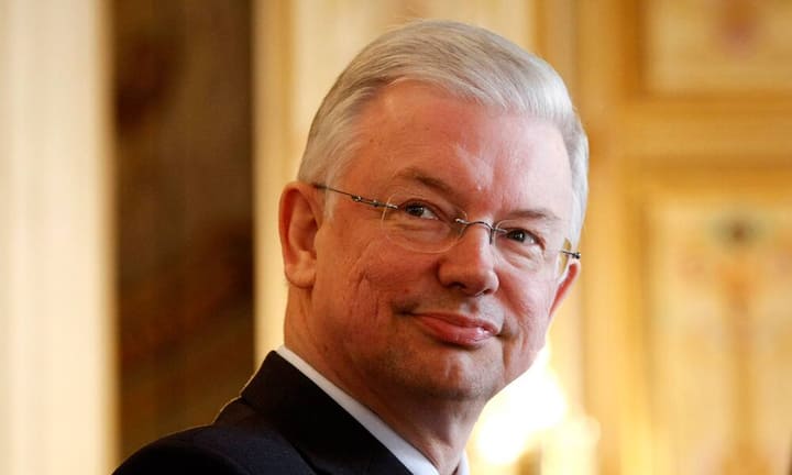 Beim Baukonzern Bilfinger musste Roland Koch über die Klinge springen, vorher immerhin Ministerpräsident von Hessen.