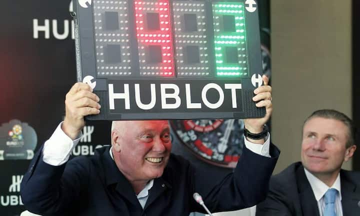 Im Jahr 2010 wurde Hublot der erste Official Timekeeper der FIFA und der nächsten beiden Fussballweltmeisterschaften. Biver freut's.