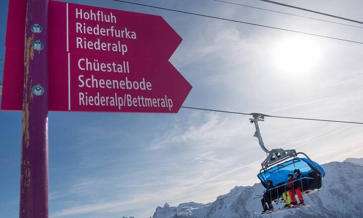 Kanton WallisAnzahl Selbstanzeigen 2016: 249 (143 im Jahr 2015)Steuereinnahmen 2016: 9,5 Millionen Franken (2015: 3 Millionen Franken)