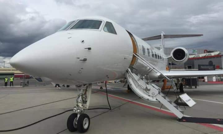 Die Chartergesellschaft TAG-Aviation bietet da schon einiges mehr an Beinfreiheit...