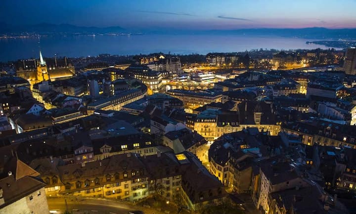 Das Podest der Städte mit den teuersten Mieten eröffnet die Westschweizer Stadt Lausanne.
3. Lausanne
1'864.- Franken