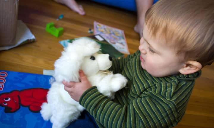 4. Rang: Spielwaren - Über ein Drittel will Kinderaugen mit Spielzeug zum Glänzen bringen (34 Prozent).