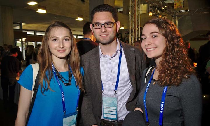 Alina Chaika, Studentin, Universität Jena;
Alexander Naderi, Student, WFI Ingolstadt;
Anne Dominique Hopmeier, Studentin, WFI Ingolstadt