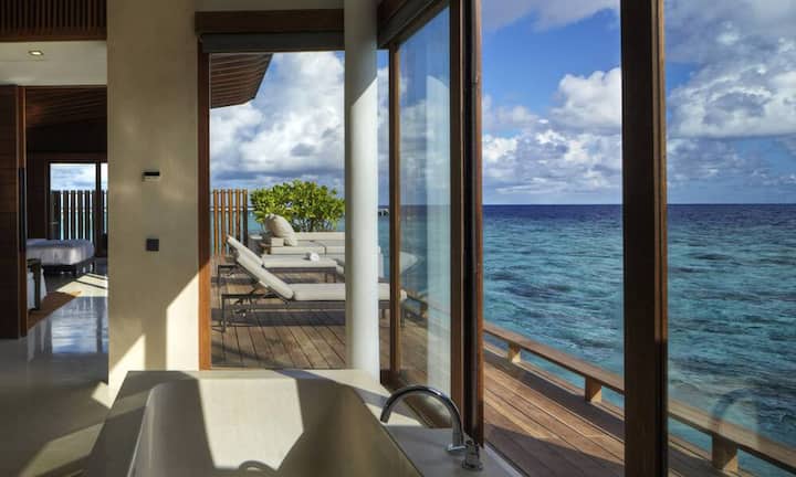 Die Aussicht aus der Park Water Villa.