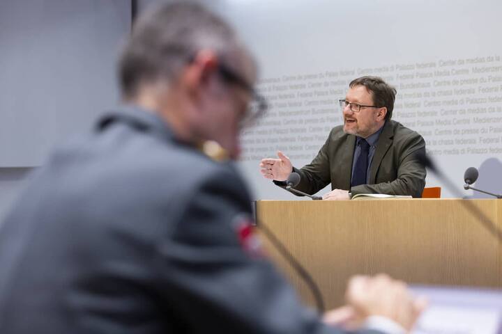 Christian Bock, Direktor Eidg. Zollverwaltung EFD, spricht waehrend einer Medienkonferenz zur Situation des Coronavirus, am Samstag, 21. Maerz 2020 in Bern. (KEYSTONE/Peter Klaunzer)
