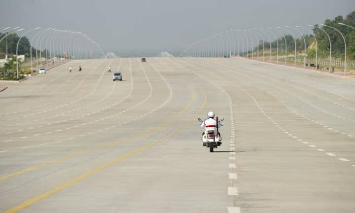 Die Militärjunta von Myanmar setzte sich mit der Planstadt Naypyidaw ein Denkmal. 2005 wurde die Verwaltung von Rangun in die neue Stadt verlegt. Wie viele Planstädte ist Naypyidaw klar in verschiedene Zonen gegliedert und grosszügig angelegt. Zu grosszügig, wie das Bild dieser zig-spurigen Autobahn zeigt. Keystone