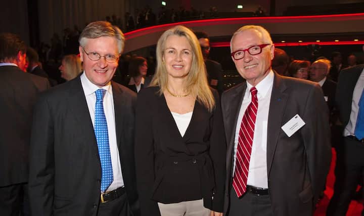 Bruno Chiomento, Country Manager & Partner, EY AG;
Monique Bourquin, CFO, Unilever Germany Austria Switzerland;
Jacky Gillmann, VRP, Losinger Marazzi