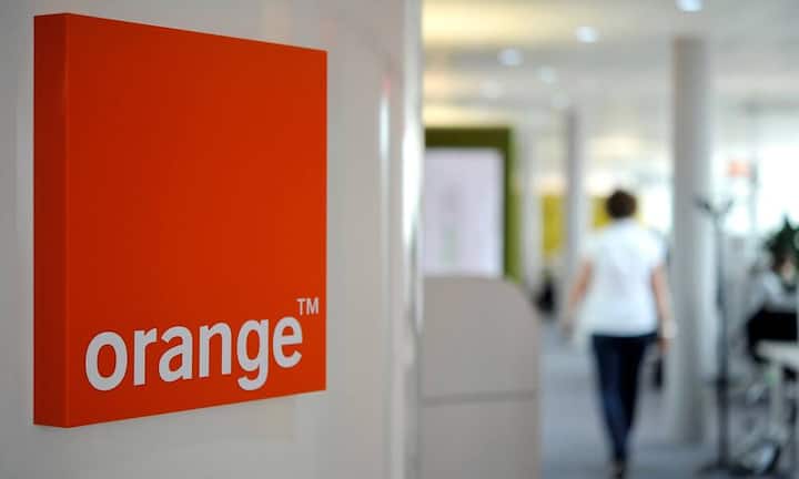 Platz 8: Orange SA Keinen Bonus bekommen junge Talente bei Frankreichs grösstem Telekommunikationsanbieter. Das durchschnittliche Einstiegsgehalt liegt bei 48'000 Dollar. Damit teilt sich Orange den 8. Platz mit…