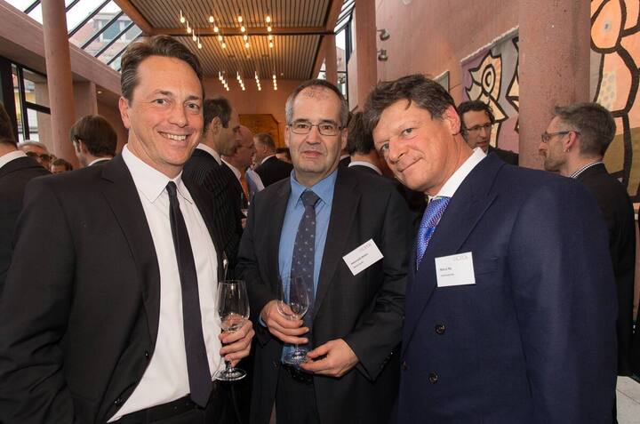 Ralf Herrmann, Swiss Capital Corporate Finance; Hansruedi Weber, Metall Zug AG; Marco Illy, Credit Suisse AG