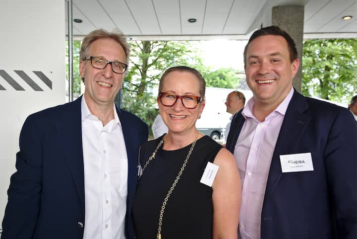 Urs Bischof, Annex Werbe AG;
Ingrid Ziegler, Annex Werbe AG;
Luca Schena, Admeira