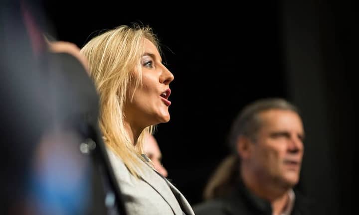 Céline Amaudruz

Platz 5: Céline Amaudruz (SVP/GE) Ihre Familie besitzt 9,5 Prozent der Groupe Minoteries.Vermögen: 10 Millionen Franken