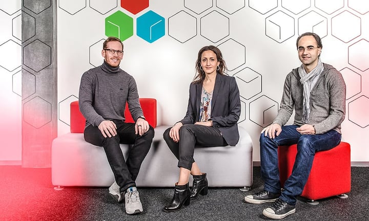 Vincent Forster (l.), 32 Jahre, 2–5 Millionen Franken 
Die von Bioingenieur Forster mit zwei Partnern gegründete Versantis entwickelt ein Medikament, das Giftstoffe aus dem Blut entfernt. So lassen sich bestimmte Formen von Lebererkrankungen schneller behandeln. Die Lancierung ist für 2023 geplant. Bereits sind Investoren aufgesprungen. Versantis ist ein Spin-off der ETH Zürich und noch immer an der Hochschule domiziliert.Tina Sturzenegger