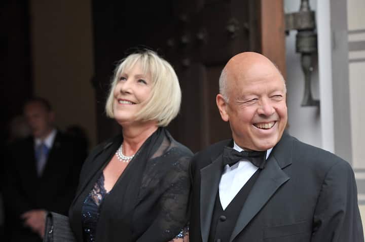 Ines Hüvel (Art Academy GmbH, Executive Partner), Theo Müller (Unternehmensgruppe The Müller, Owner) / Benefizdinner von Gastgeberin Angelika Diekmann (Vorsitzende Vorstand AMADE Deutschland) zugunsten von AMADE Mondiale und der Roland Berger Stiftung in Anwesenheit von der Schirmherrin I.K.H. Caroline Prinzessin von Hannover in der Münchner Residenz in München am 14.06.2016