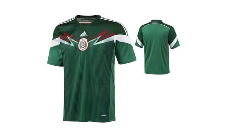 Flop: Beim Kreieren des Trikots der Mexikaner von Adidas ist mit dem Designer die Kreativität ein bisschen durchgegangen. Irgendwie passen die verschiedenen Muster nicht so wirklich zusammen.