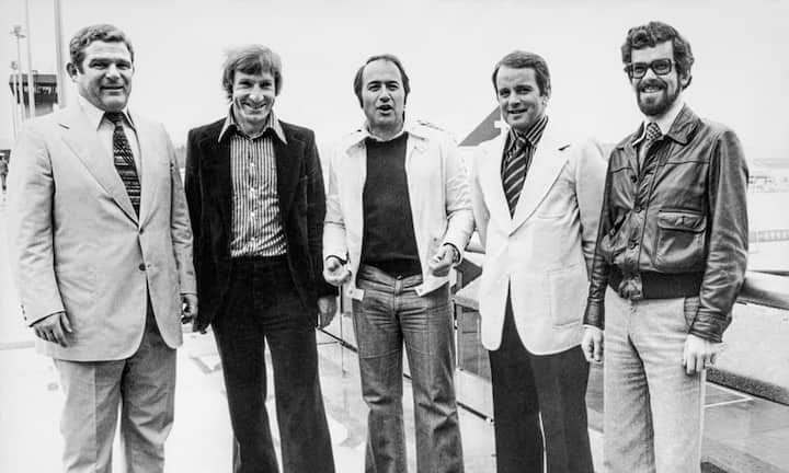 Sepp Blatter (mitte) begann seine Karriere beim Weltfussballverband Fifa im Jahr 1975. Der studierte Betriebswirt und frühere PR-Chef der Uhrenfirma Longines wurde Direktor für Entwicklungsprogramme. Das Bild zeigt eine Delegation schweizerischer Fussballexperten.