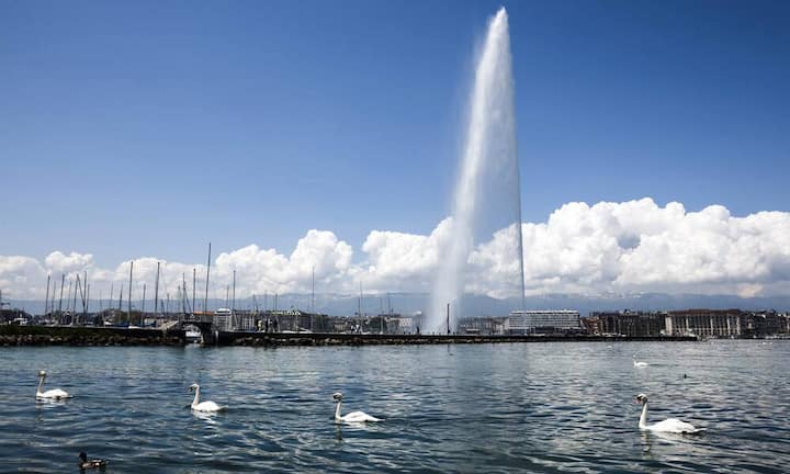 Der Klassiker unter den Hotelsnacks ist weltweit in Genf am teuersten: Für ein Club Sandwich müssen Hotelgäste durchschnittlich 28,79 Franken auf den Tisch legen.