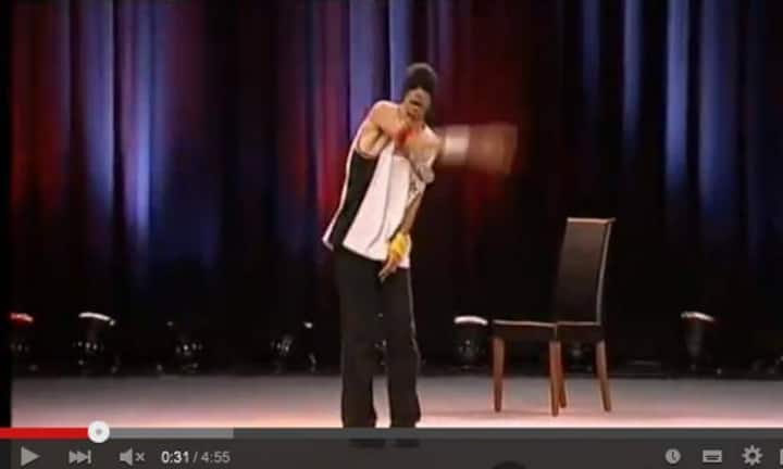 DivertiMento rappt wie im Casting... wenn da nur nicht die Goldkette wäre...Platz 8:
«DivertiMento – 8 Popstern Casting - 4 Julian Kaufmann» von uthj78