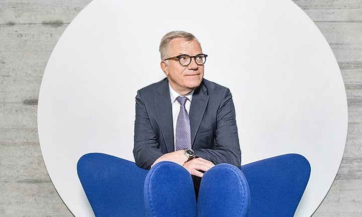 Hansueli Loosli:Präsident Coop und SwisscomEr ist einer der mächtigsten Schweizer Manager. Vom KV-Stift in der Volg-Filiale stieg er zum obersten Verwaltungsmann von Swisscom, Coop und den Coop-Töchtern Transgourmet, Bell und Mineralöl AG auf. Damit sitzt er an den Schalthebeln der Schweizer Kommunikations- und Konsumwelt. Und als Mitglied des Vorstandsausschusses von Economiesuisse beeinflusst er zudem das Lobbying in Bern.Tomas Wüthrich/13 Photo