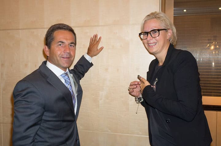 Walter Thurnherr, Generalsekretär UVEK; Jeannine Pilloud, Leiterin Personenverkehr SBB AG