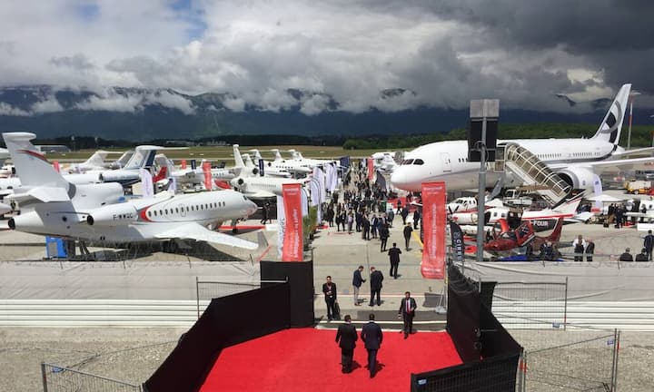 Besonders eindrücklich ist das sogenannte «Static Display» auf dem Rollfeld des Flughafens.