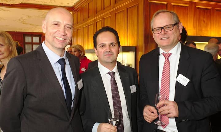 Martin Kobler, Head Financial Institutions & Transaction Banking, Credit Suisse AG;
Stefano Petracca, CEO, Morningstar Switzerland GmbH;
Christian Mesenholl, Business Development, Morningstar Switzerland GmbH