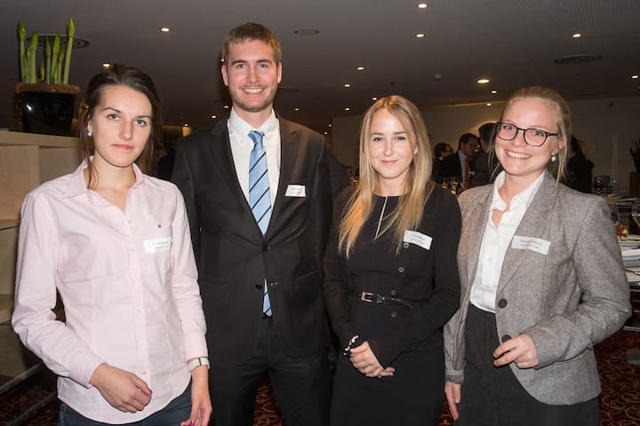 Camilla Längsjö, Universität St. Gallen; Martin Bader, Universität St. Gallen; Julia Belfrage, Universität St. Gallen; Charlotte Claesson, Universität St. Gallen
