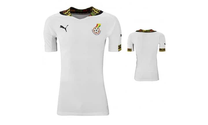 Flop: Ghanas Trikot ist eigentlich ganz schlicht, wäre da nicht der Ausschnitt.