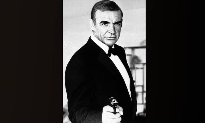 Sean Connery war für viele der beste James Bond aller Zeiten. Nachdem er in den 1960er Jahren zunächst in der Rolle des Geheimagenten sehr populär geworden war, etablierte sich Connery ab den 1970er Jahren als Charakterdarsteller. Heute wird der Schotte 85. Ein Rückblick auf seine Filme: