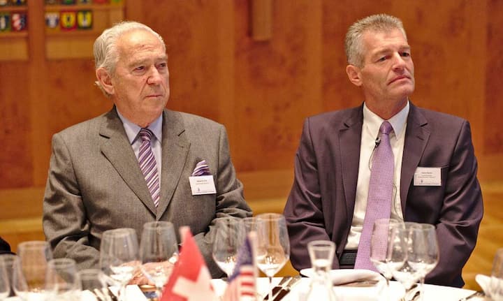 Rainer E. Gut, Honorary Chairman, Credit Suisse Group AG;
Heinz Karrer, President, economiesuisse