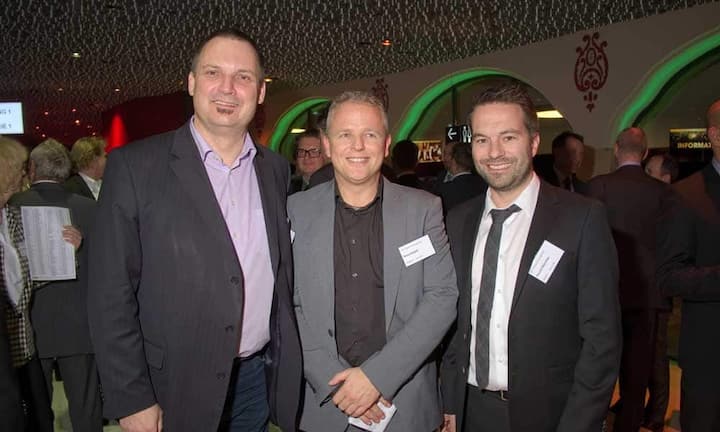 Palo Stacho, Wirtschaftsinformatiker & Inhaber, Nakinto AG;
Rony Gutjahr, Leiter Daten- und Systemtechnik PDS, Bundesamt für Bauten und Logistik BBL;
Pascal Stürchler, CEO & Founder, acceleris