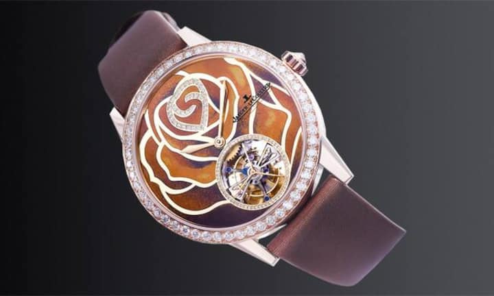 Haute Horlogerie und Haute Joaillerie: Jaeger-LeCoultre Master Lady Tourbillon Enamel mit emailliertem Zifferblatt, 315 Diamanten (2,9 Karat) und dem Kaliber 978 mit einer Tourbillonhemmung.