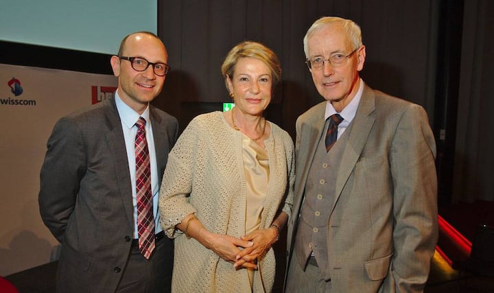 Thomas Frutiger, Delegierter des VR, Frutiger AG;
Elisabeth Bührer Zölch, Präsidentin, Arbeitgeberverband der Schweizerischen Uhrenindustrie;
Jean-Daniel Gerber, VR, Credit Suisse Group