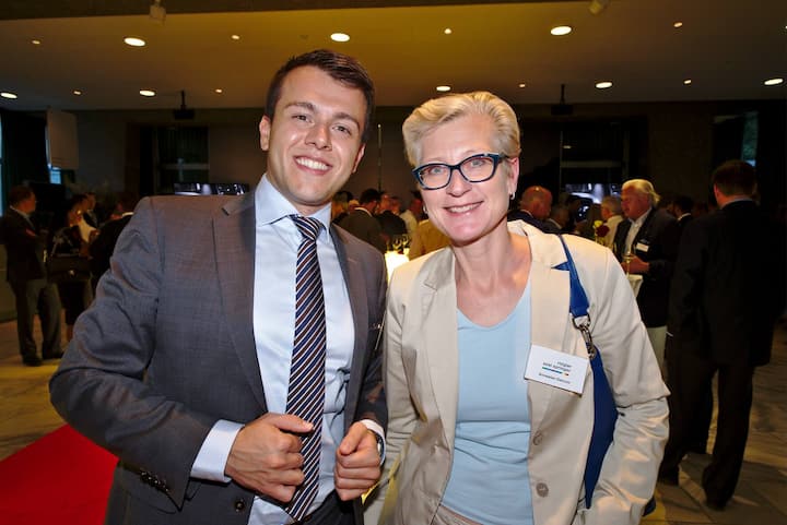 Darko Tolic, Zurich Insurance Company Ltd.;
Annewien Deinum, Ringier Axel Springer Schweiz AG