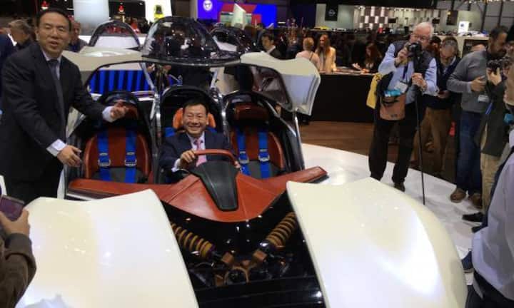 Ein chinesischer Elektro-Flitzer von Techrules.