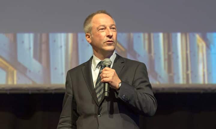 Weil Grieder wenig polarisiert, sind aus den letzten Jahren kaum Gegner bekannt, obwohl er bei Bühler mehrere Kaderleute ausgewechselt hat. Und was bekannt ist, liegt schon länger zurück. Als Jens Alder zum Swisscom-Chef ernannt wurde, kündigte Grieder, damals dort Konzernleitungsmitglied. Die beiden galten als nicht kompatibel.