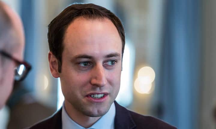 Das verdienen die Verbandspräsidenten: Die Sektionen des Automobilclubs (ACS) haben Christian Wasserfallen zum neuen Präsidenten gewählt. Die jährlich Vergütung beträgt vergleichsweise bescheidene 23’000 Franken für ein 20 bis 40 Prozent-Pensum. Doch bislang hat Wasserfallen davon noch keinen Rappen erhalten, denn...