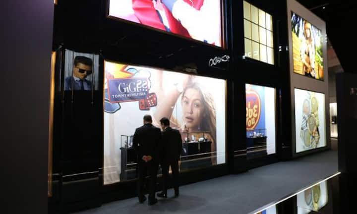 Tommy Hilfiger wirbt mit Gigi Hadid.