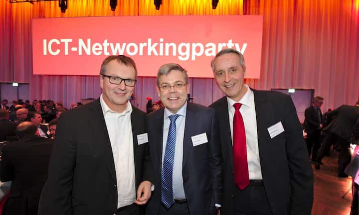 Christian Zeller, Leiter Informationstechnologie, Post CH AG;
Franz Grüter, Nationalrat;
Peter Balsiger, Key Account Manager, redhat (Switzerland)