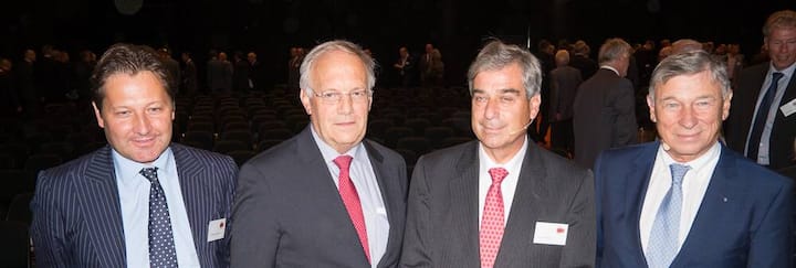 Pascal Gentinetta, Vorsitzender der Geschäftsleitung economiesuisse; Budnesrat Johann-Niklaus Schneider-Ammann; Rudolf Wehrli, Präsident economiesuisse; Gerold Bührer, alt Präsident economiesuisse
