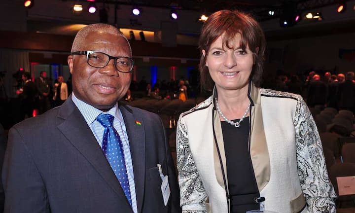 Sammie Eddico, Botschaft Ghana in der Schweiz;
Ruth Metzler-Arnold, Präsidentin S-GE