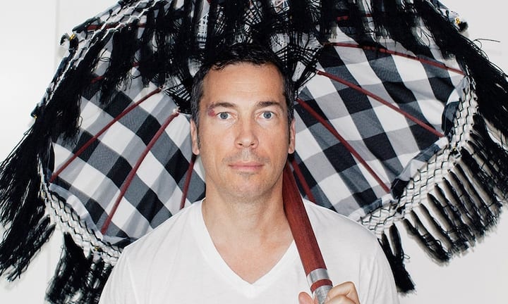 Thomas WildbergerCEO Publicis Communications SchweizDas zweite Jahr in Folge räumt die Kommunikationsagentur Publicis den Titel «Werber des Jahres» ab. Dieses Mal bekommt Kreativchef Thomas Wildberger die Auszeichnung verliehen. Zudem hat er im September Curdin Janett als CEO beerbt. Mit über 200 Mitarbeitenden und einem Umsatz von 35 bis 40 Millionen Franken ist Publicis die grösste Kommunikationsagentur der Schweiz. Basil Stücheli