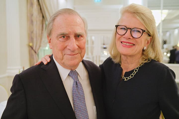 Walter Frey; Barbara Frey.