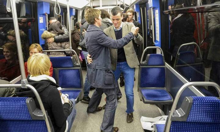 Lausanne - Schweiz
Zum Vergleich: Die Métro in Lausanne bewegt sich preislich im mittleren Bereich. Mit einer Länge von nur 5,9 Kilometern kann sie sich aber nicht mit den grossen U-Bahnen der Welt messen. 27.20 Dollar wöchentliche Kosten.
Keystone