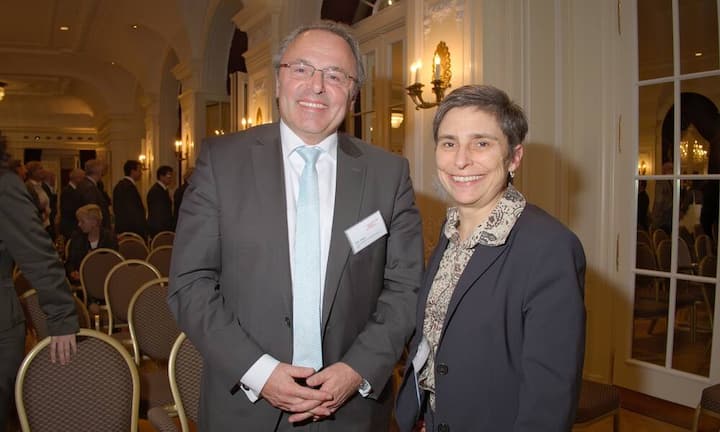 Eric Jakob, Botschafter, SECO;
Beatrice Maser Mallor, Botschafterin, SECO