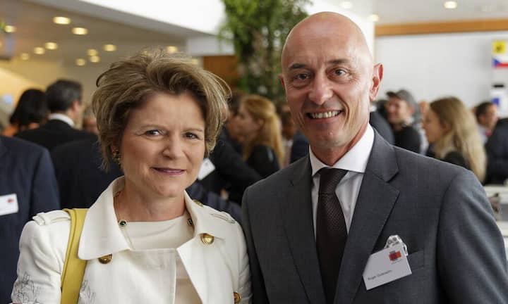 v.l.n.r. Marie-Gabrielle Ineichen-Fleisch; Eidg. Departement für Wirtschaft, Bildung und Forschung WBF Staatssekretärin/Direktorin, Roger Gutersohn; ERG Consulting AG CEO und Inhaber