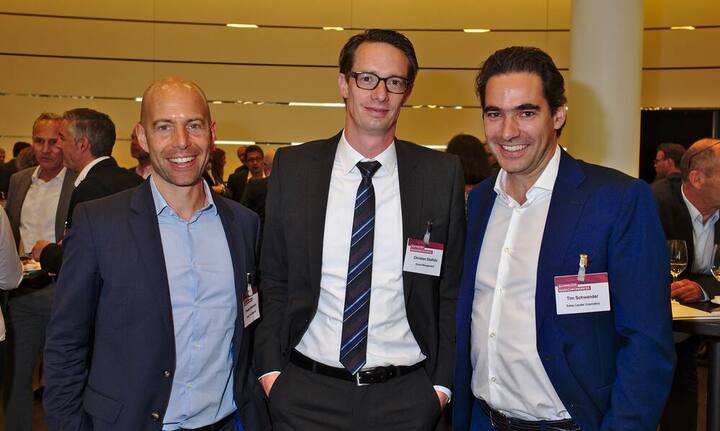 Thomas Akermann, Leiter Marketing und Verkauf, Ringier Print Adligenswil AG;
Christian Stoffels, Global Marketing Manager, Emmi Group;
Tim Schwander, Brand Manager, Clinique Cosmetics