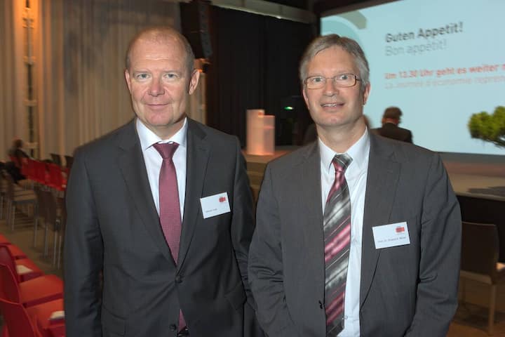 Valentin Vogt, VRP, Burckhardt Compression Holding AG; Roland A. Müller, Direktor, Schweizerischer Arbeitgeberverband