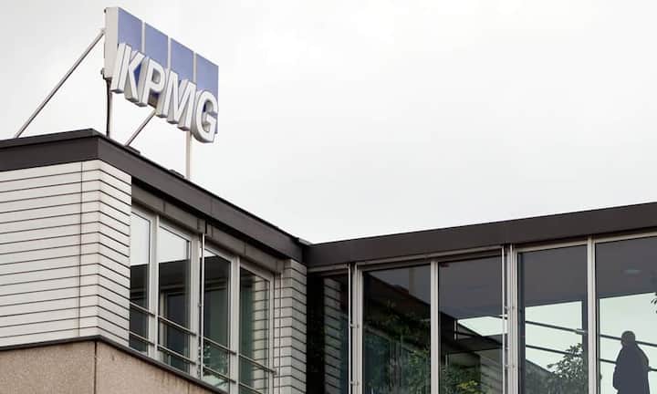 ... KPMG, das zwei Ränge schlechter klassiert ist. Und dritter im Bunde ist...
